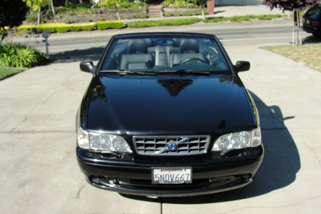 Volvo C70 2003 photo 1
