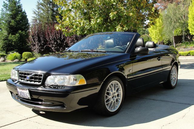 Volvo C70 2003 photo 2