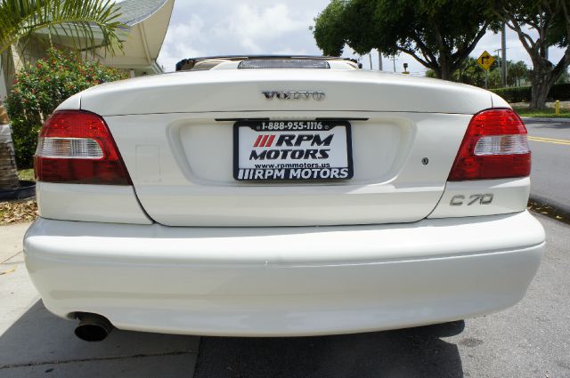 Volvo C70 2003 photo 1