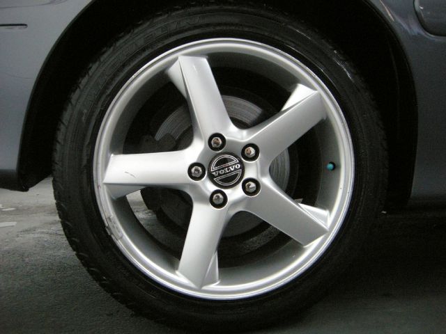 Volvo C70 2004 photo 19