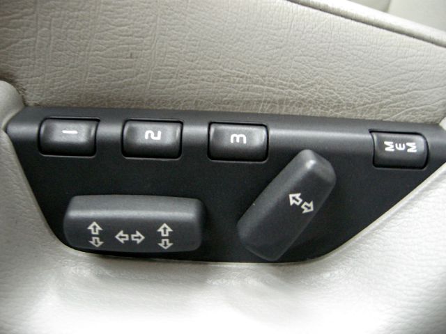 Volvo C70 2004 photo 21