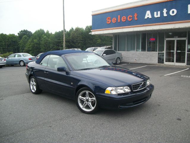 Volvo C70 2004 photo 1