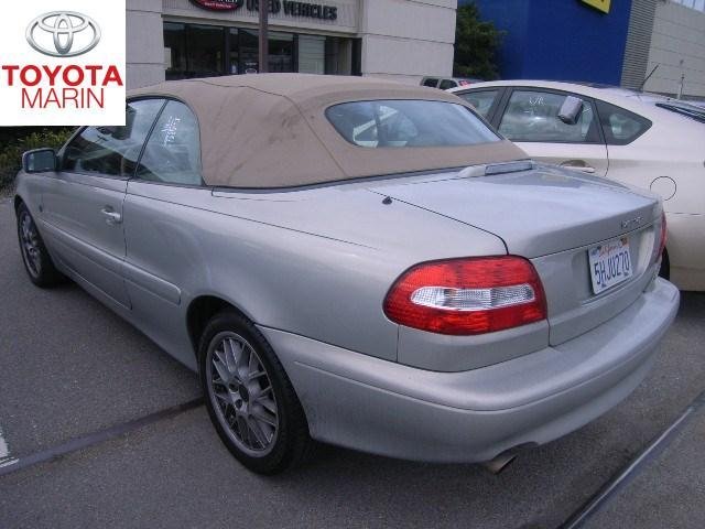 Volvo C70 2004 photo 1