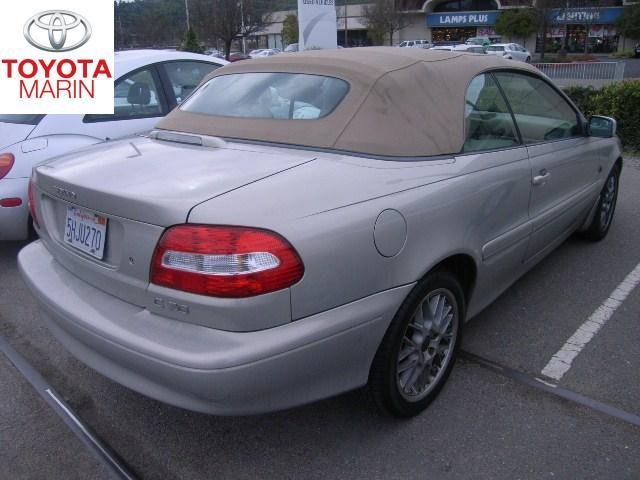 Volvo C70 2004 photo 2
