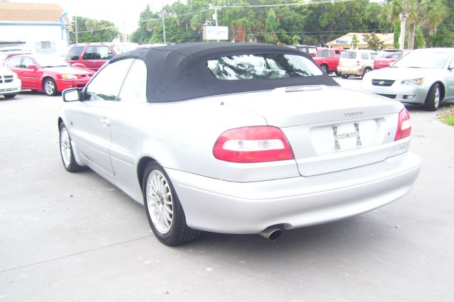 Volvo C70 2004 photo 10