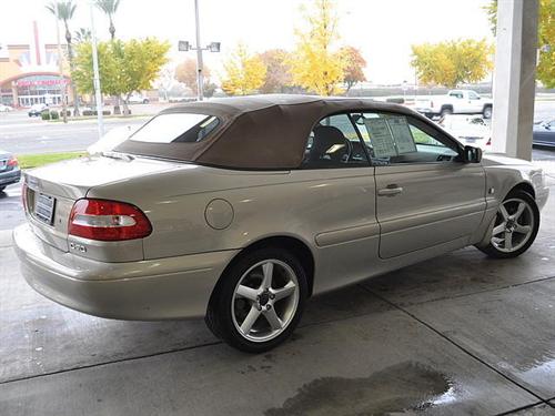 Volvo C70 2004 photo 2