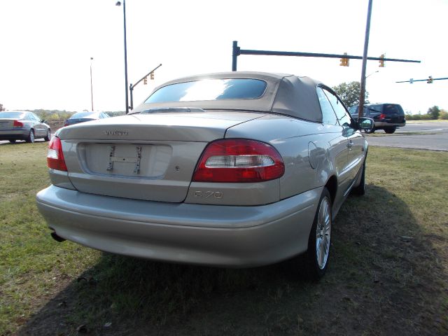 Volvo C70 2004 photo 2