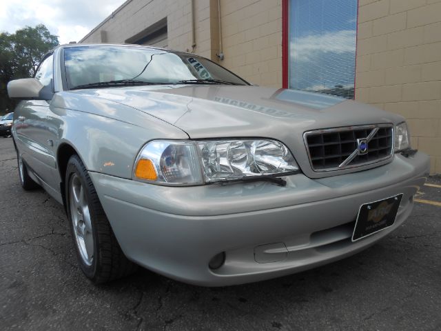 Volvo C70 2004 photo 3