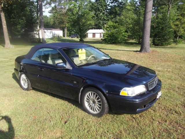 Volvo C70 2004 photo 1