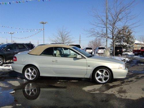 Volvo C70 2004 photo 1