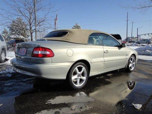 Volvo C70 2004 photo 2