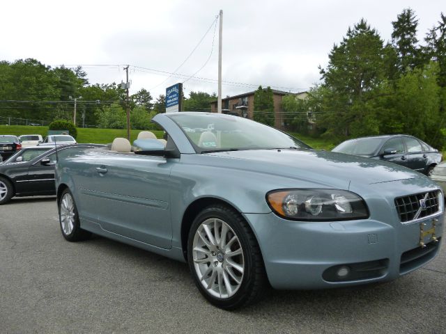 Volvo C70 2006 photo 2