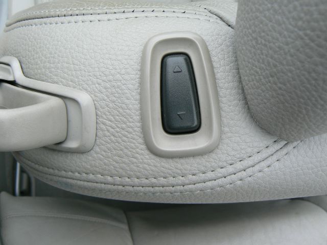 Volvo C70 2006 photo 28