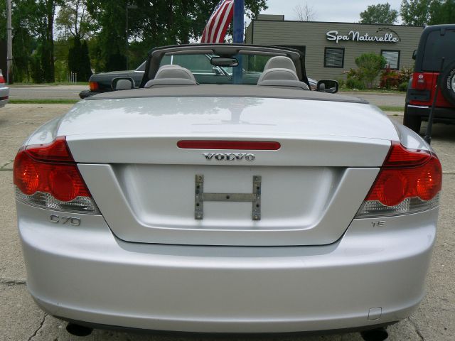 Volvo C70 2006 photo 29