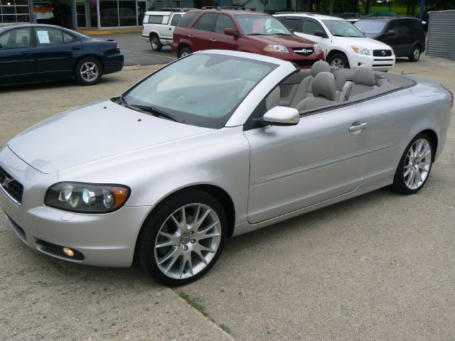 Volvo C70 2006 photo 36