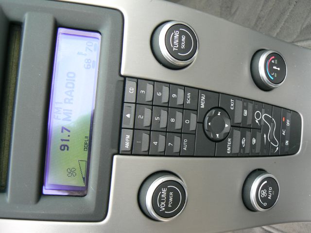 Volvo C70 2006 photo 37