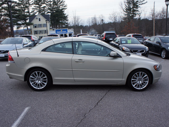 Volvo C70 2008 photo 2