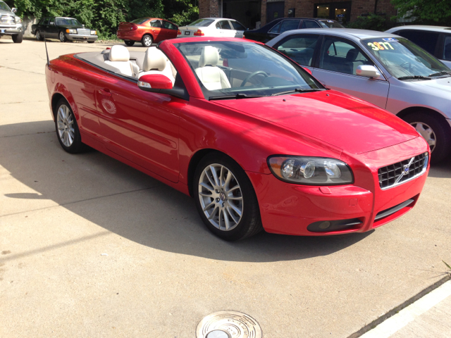 Volvo C70 2008 photo 2