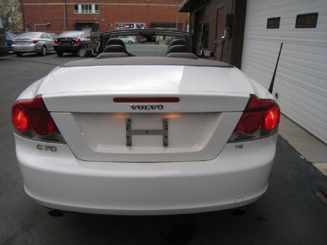 Volvo C70 2008 photo 21