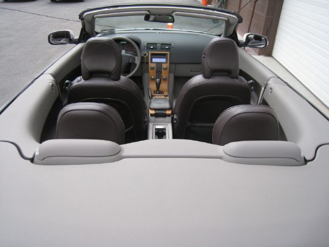 Volvo C70 2008 photo 29
