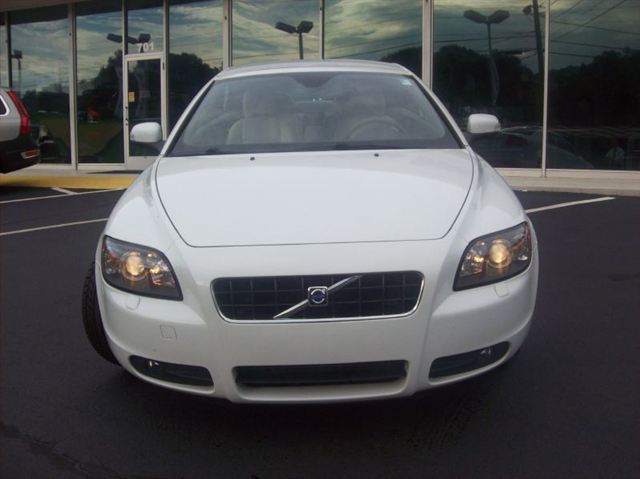 Volvo C70 2008 photo 1