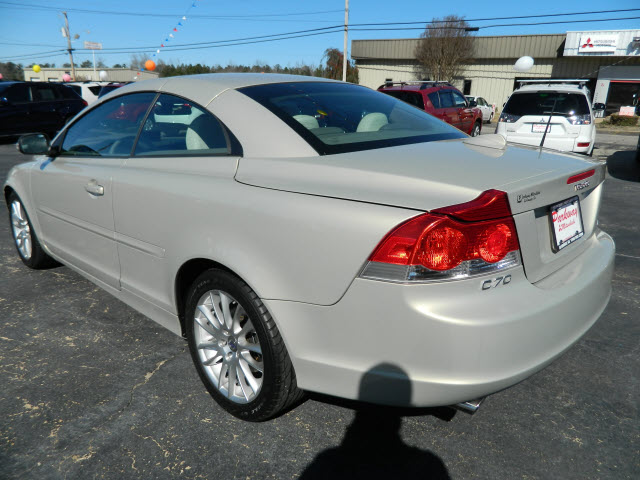 Volvo C70 2008 photo 2