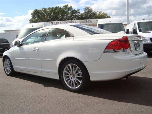 Volvo C70 2009 photo 2
