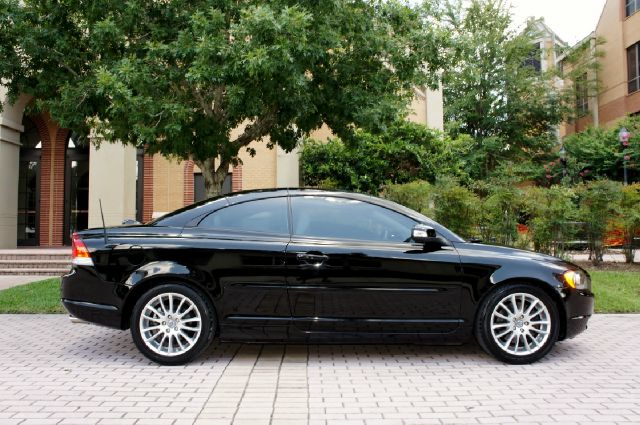 Volvo C70 2009 photo 2
