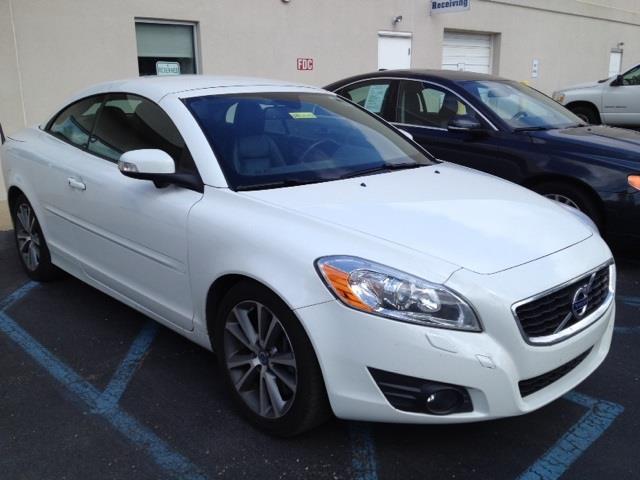 Volvo C70 2011 photo 1