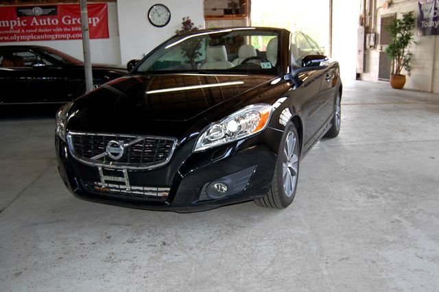 Volvo C70 2011 photo 1