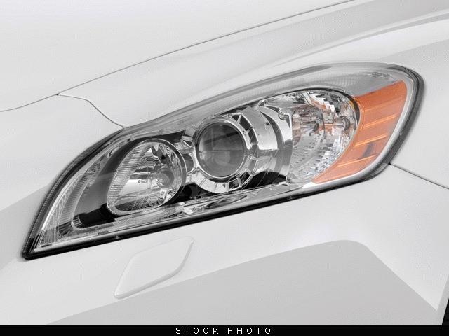 Volvo C70 2011 photo 10