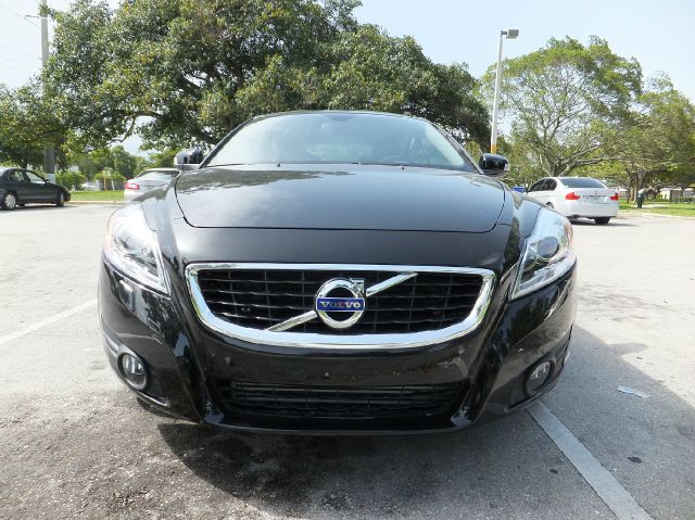Volvo C70 2011 photo 4