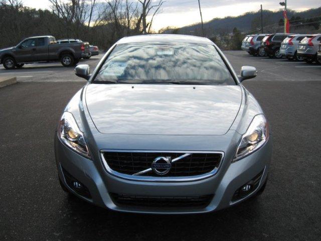 Volvo C70 2012 photo 2
