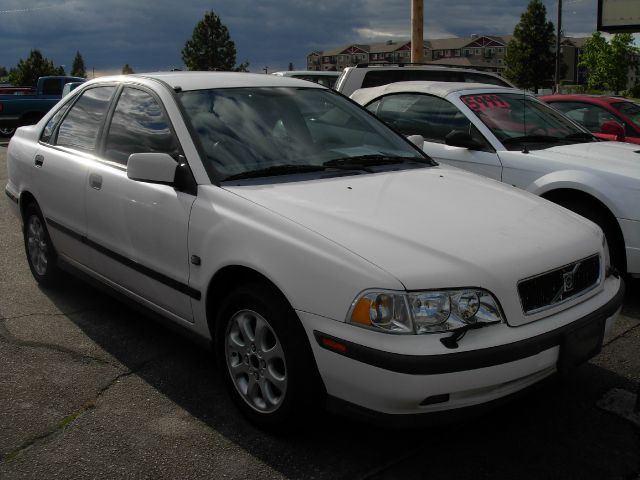 Volvo S40 2000 photo 3