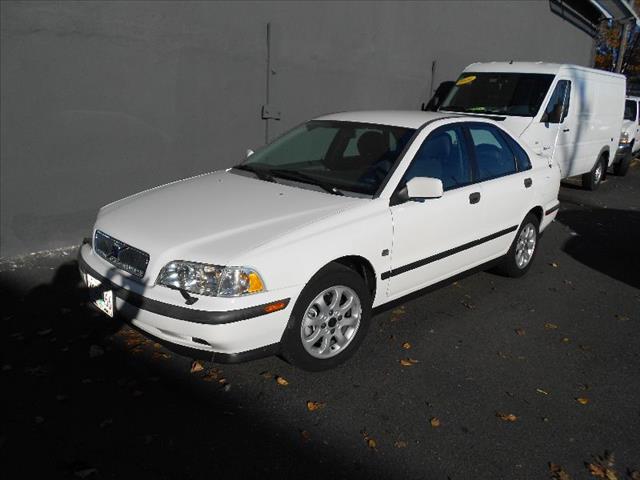 Volvo S40 2000 photo 3