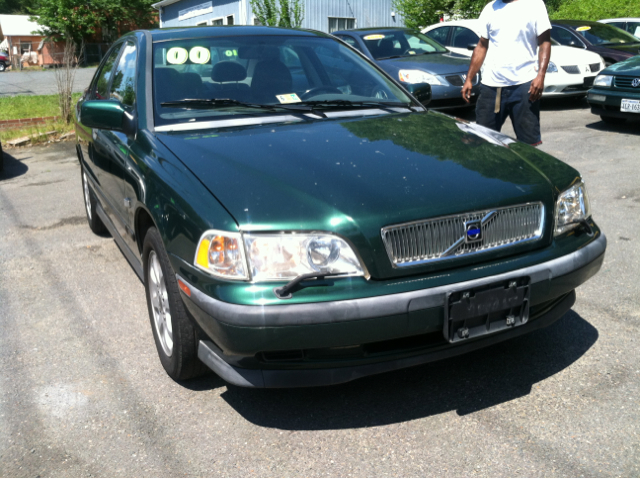 Volvo S40 2000 photo 3