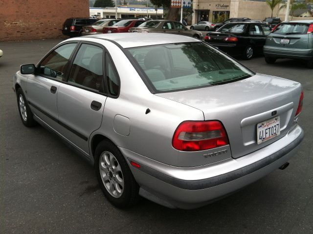 Volvo S40 2000 photo 4