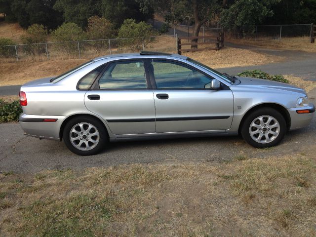 Volvo S40 2001 photo 2