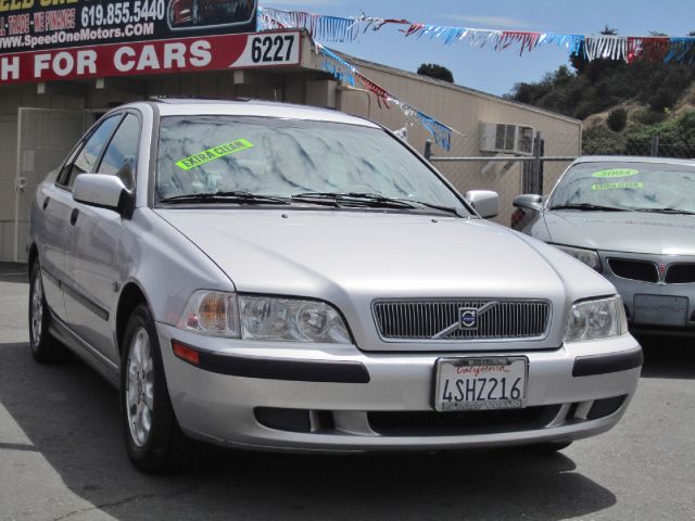 Volvo S40 2001 photo 3