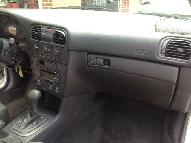 Volvo S40 2001 photo 11