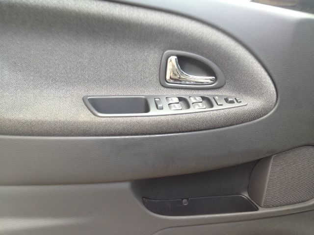 Volvo S40 2001 photo 14