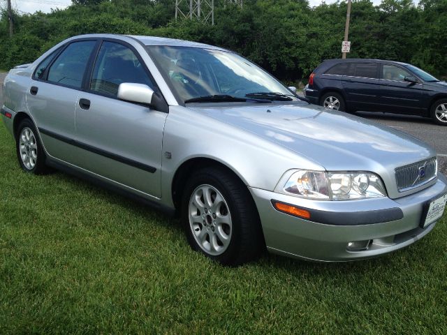 Volvo S40 2001 photo 2