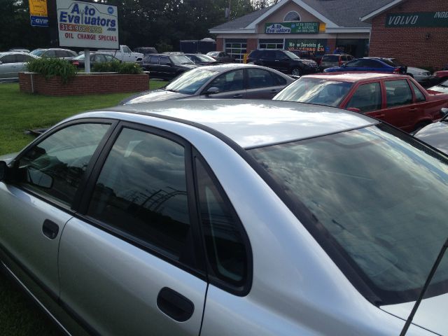 Volvo S40 2001 photo 21