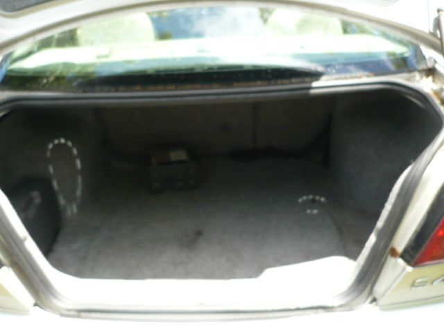 Volvo S40 2001 photo 21