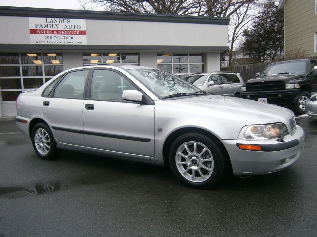 Volvo S40 2002 photo 1