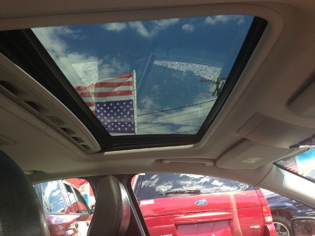 Volvo S40 2004 photo 2