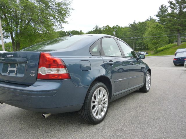 Volvo S40 2005 photo 2