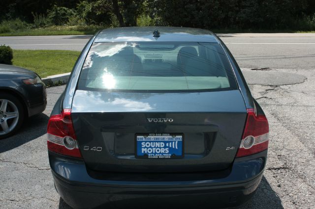 Volvo S40 2006 photo 3