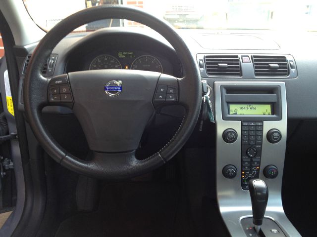 Volvo S40 2006 photo 9