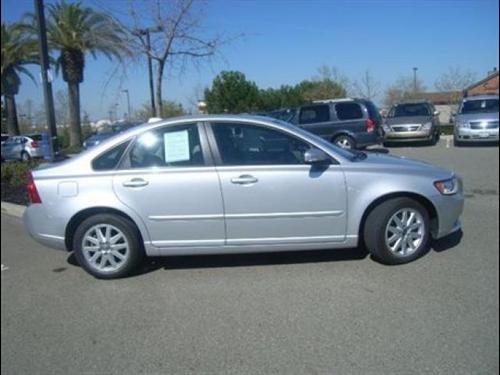 Volvo S40 2008 photo 2
